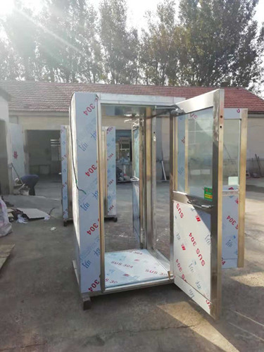 洁净风淋室的主要作用和分类